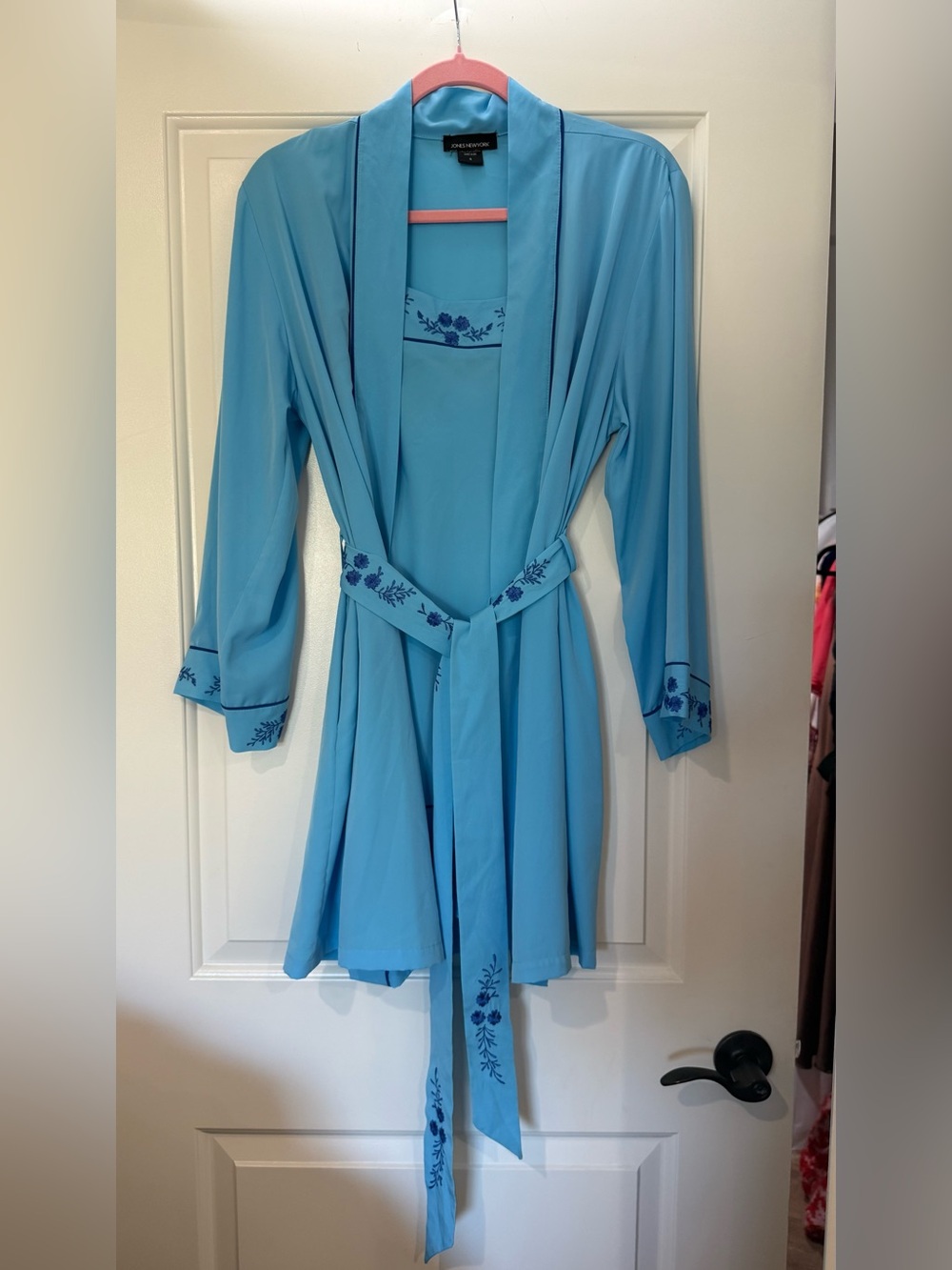 Jones New-York blue embroidered floral sleepwear set.